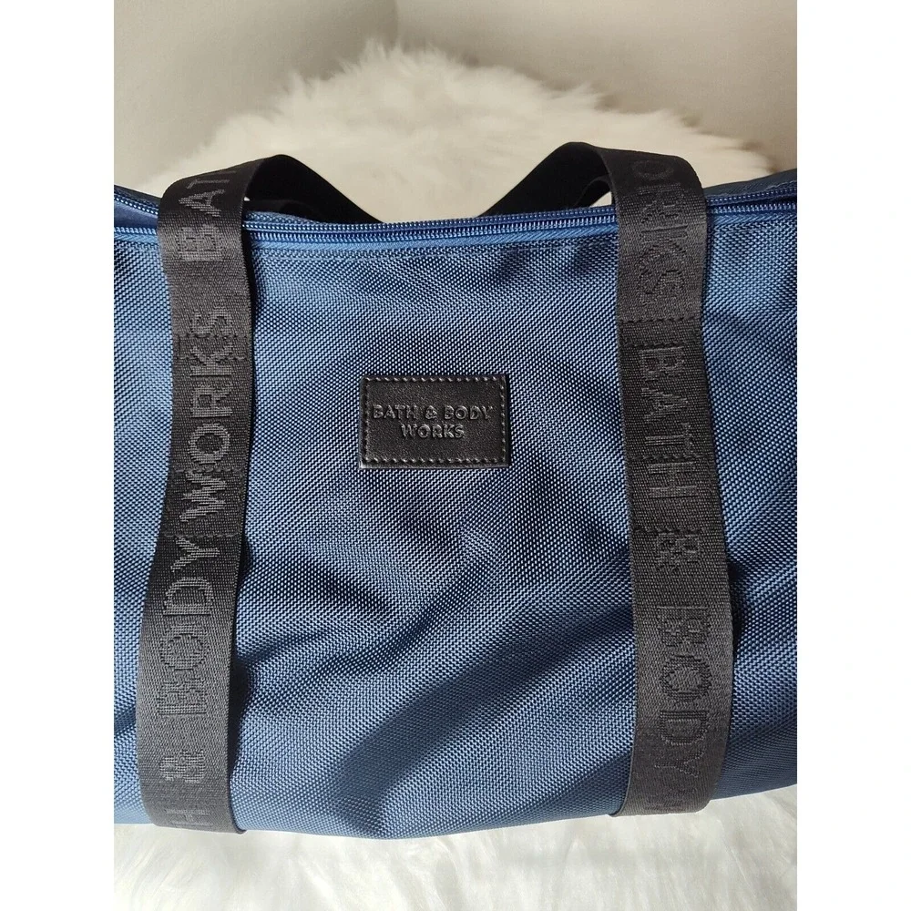 Bath And Body Works Blue‎ Mens DUFFLE BAG NWT PERFECT FOR GYM